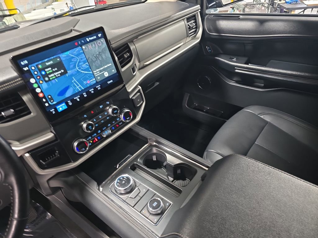 Used 2024 Ford Expedition Max XLT AWD/4WD image 28