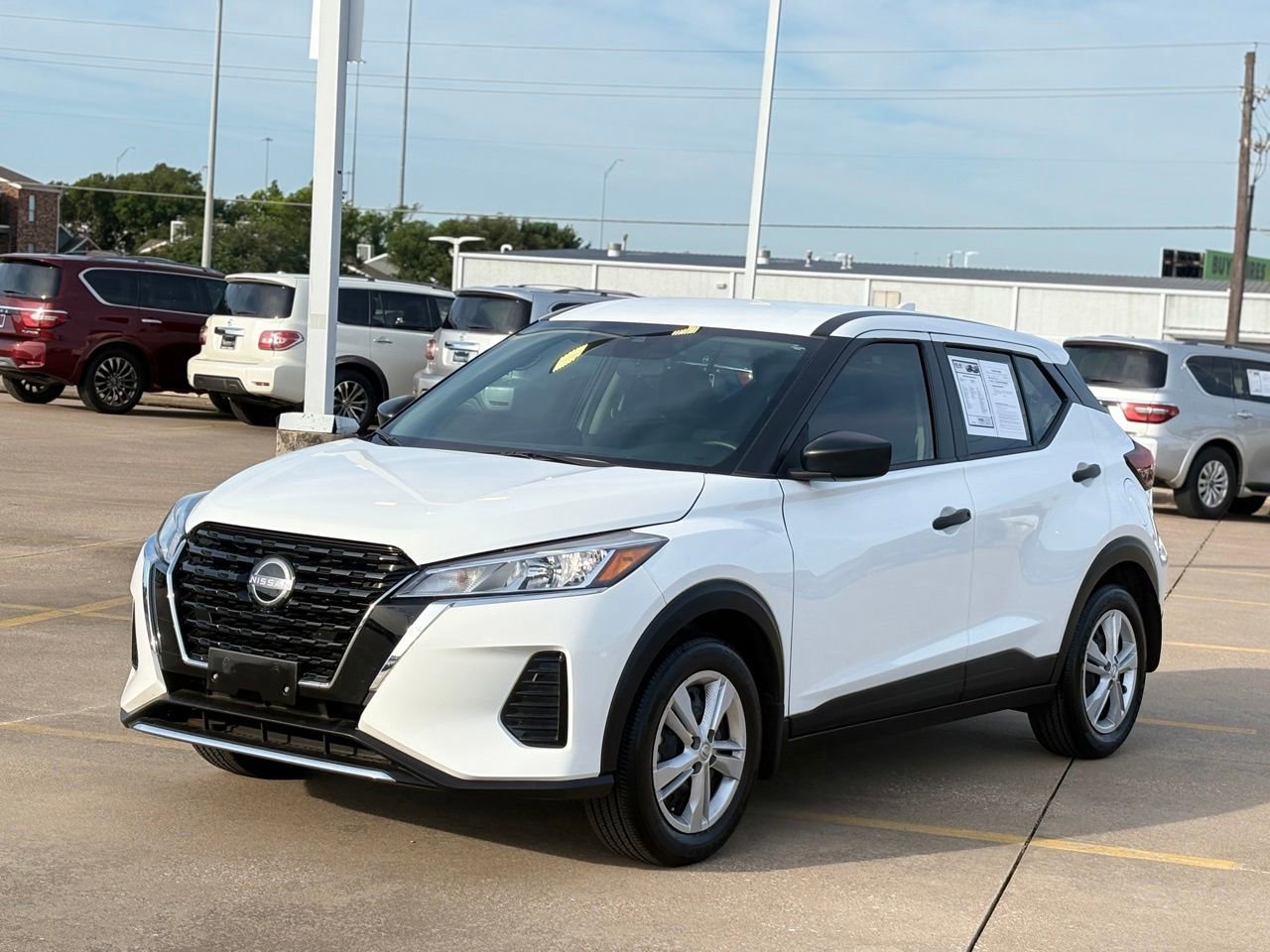 Certified 2025 Nissan Kicks Play S FWD image 3