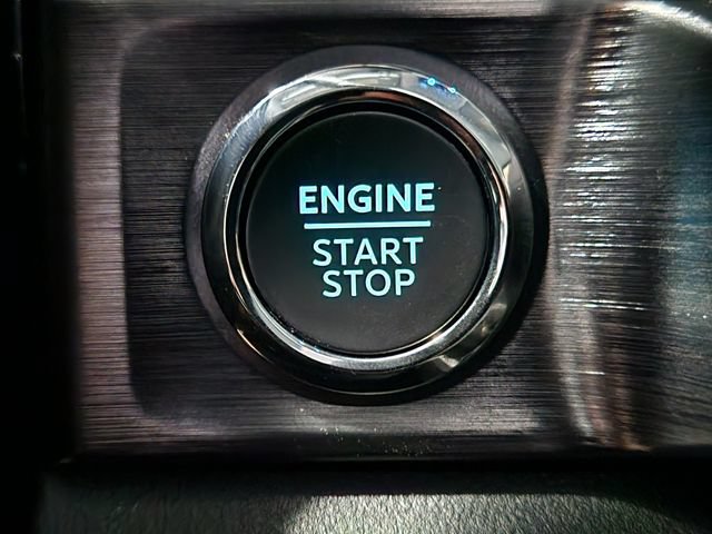 Used 2024 Ford F250 Lariat w/ Lariat Ultimate Package AWD/4WD image 18