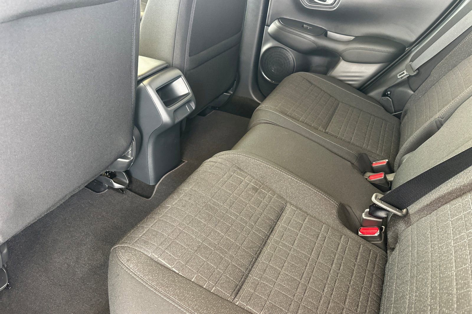 New 2026 Honda HR-V LX image 13