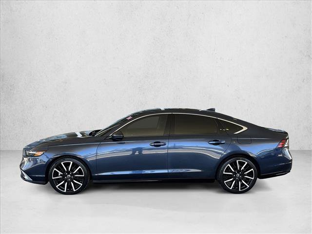 Used 2024 Honda Accord Touring image 2