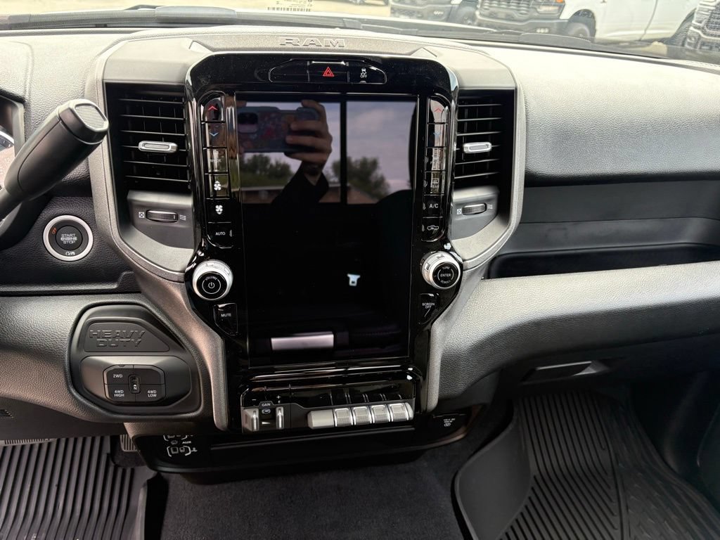 Used 2025 RAM 2500 Tradesman AWD/4WD image 11