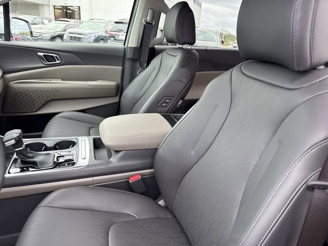 New 2026 Kia Carnival EX image 13