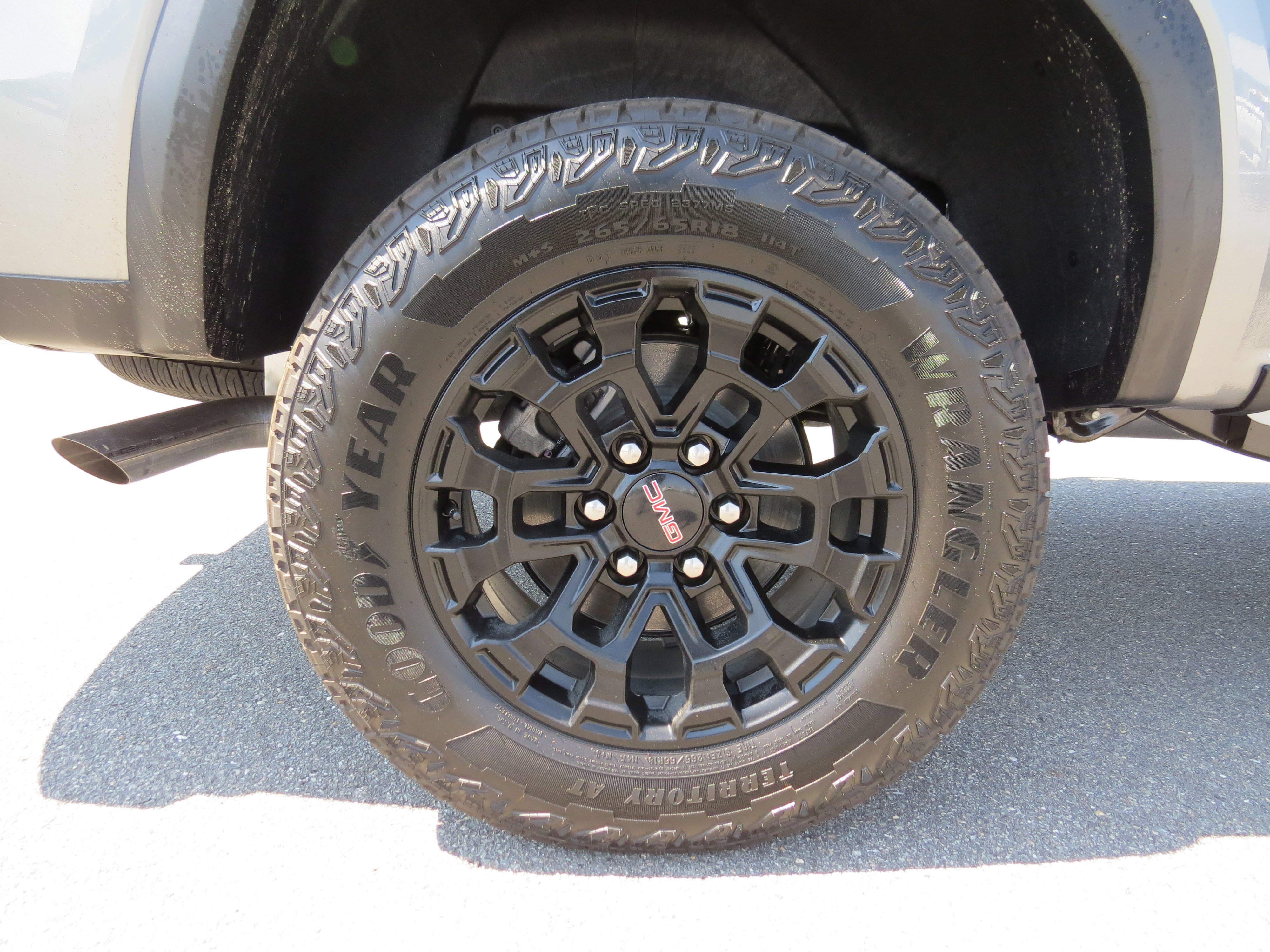 New 2026 GMC Canyon Elevation w/ Convenience Package image 12