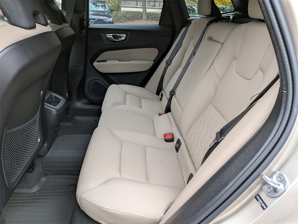 New 2026 Volvo XC60 B5 Plus w/ Protection Package Premier image 15