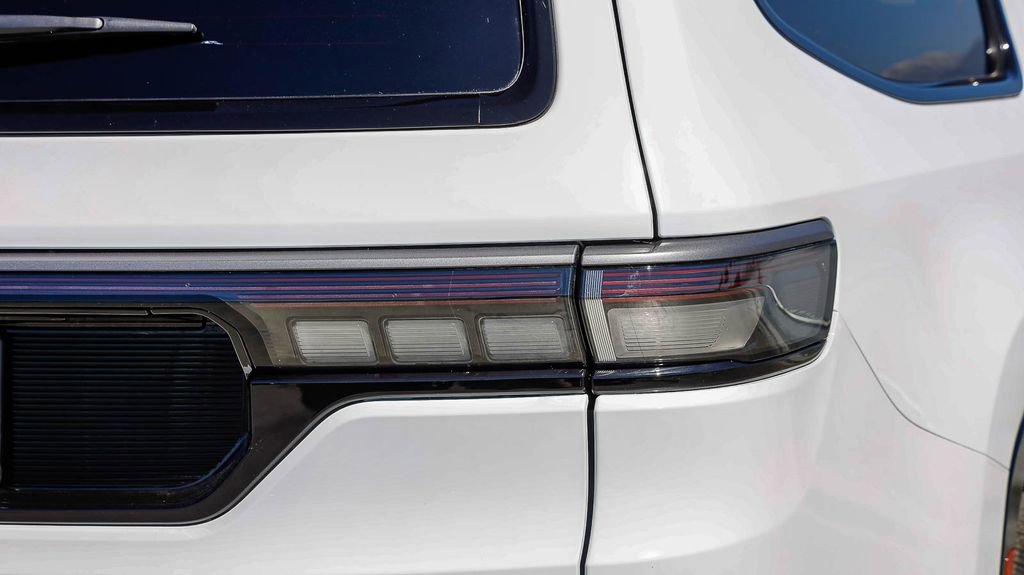 New 2026 Jeep Grand Wagoneer Limited image 9