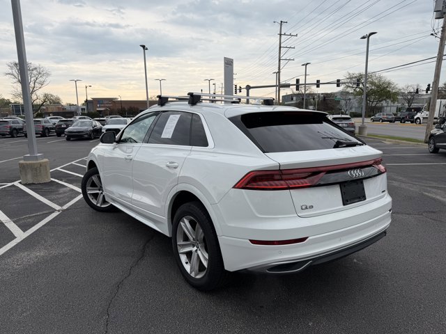 Used 2019 Audi Q8 Premium w/ Convenience Package AWD/4WD image 4
