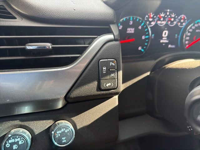 Used 2017 Chevrolet Tahoe LT w/ Luxury Package AWD/4WD image 32