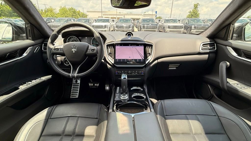Used 2023 Maserati Ghibli Modena Q4 AWD/4WD image 32
