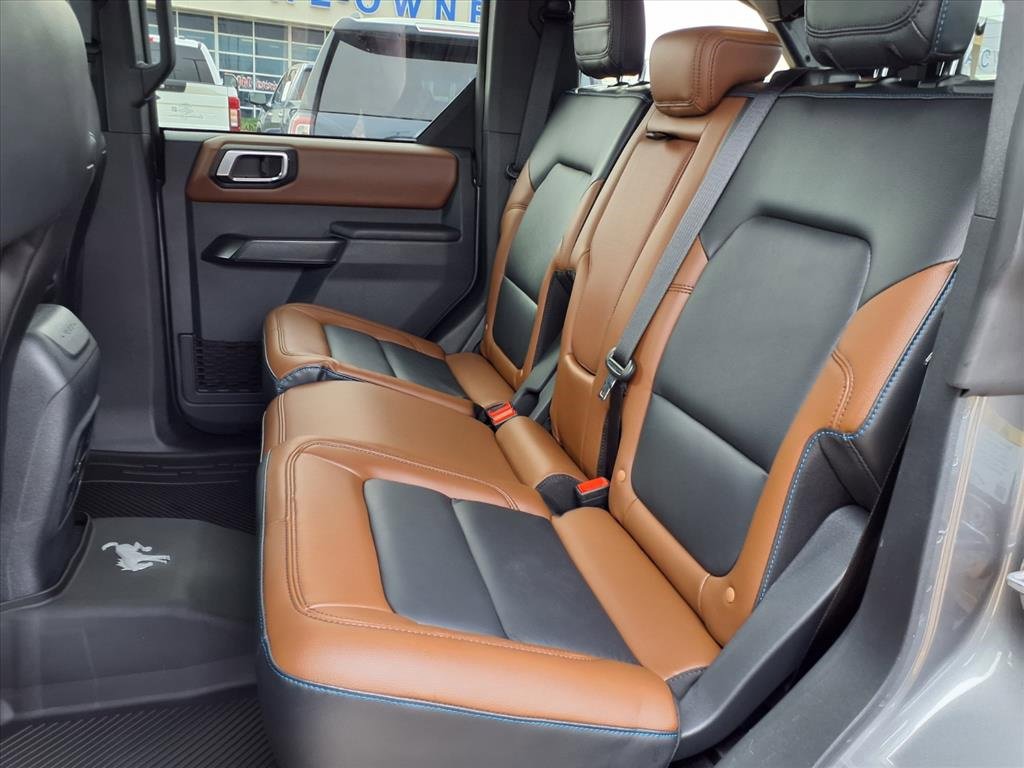Used 2024 Ford Bronco Outer Banks image 23