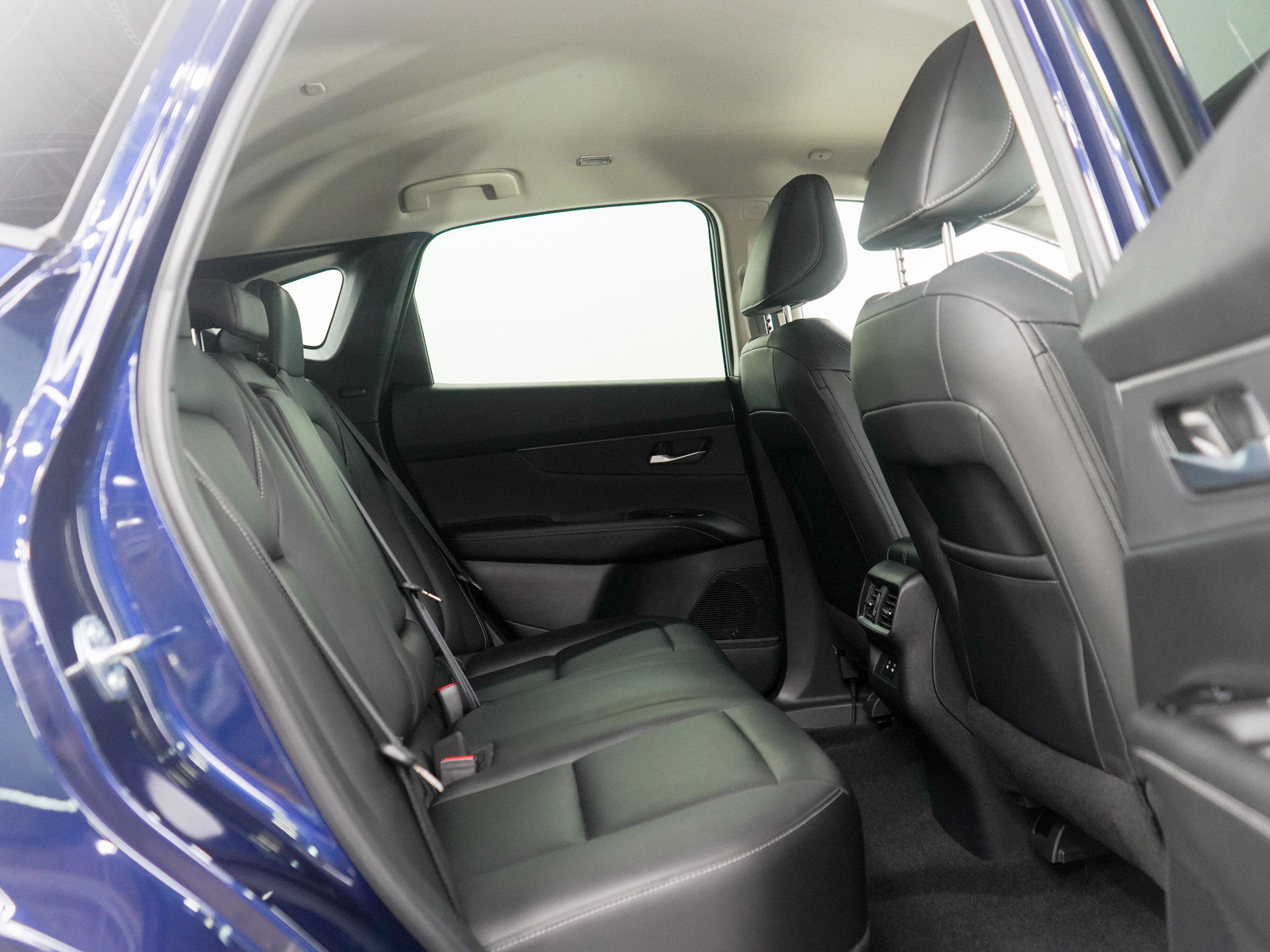 Used 2025 Nissan Murano SV image 12