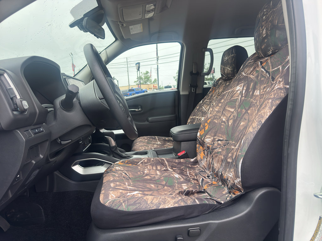 Used 2025 Nissan Frontier SV AWD/4WD image 5