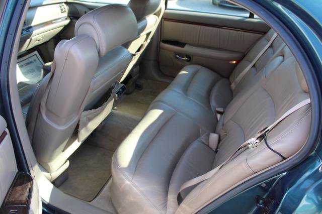 Used 1997 Buick Park Avenue Ultra image 12