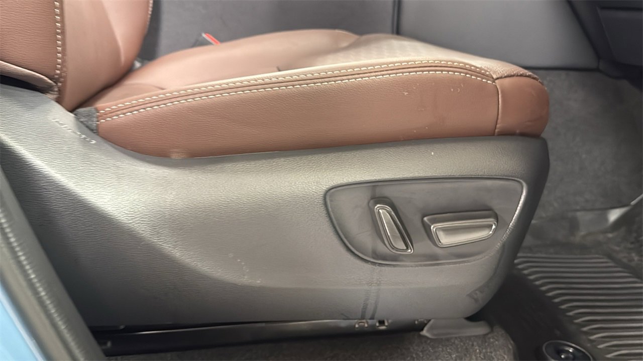 Used 2025 Toyota Land Cruiser image 20