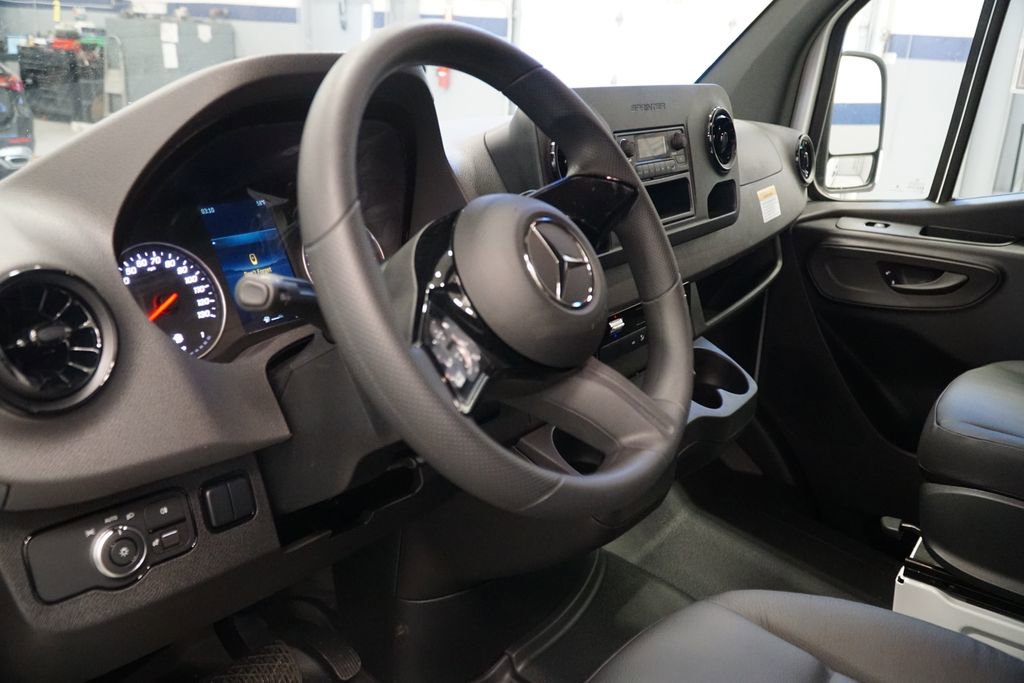 New 2025 Mercedes-Benz Sprinter 2500 image 8