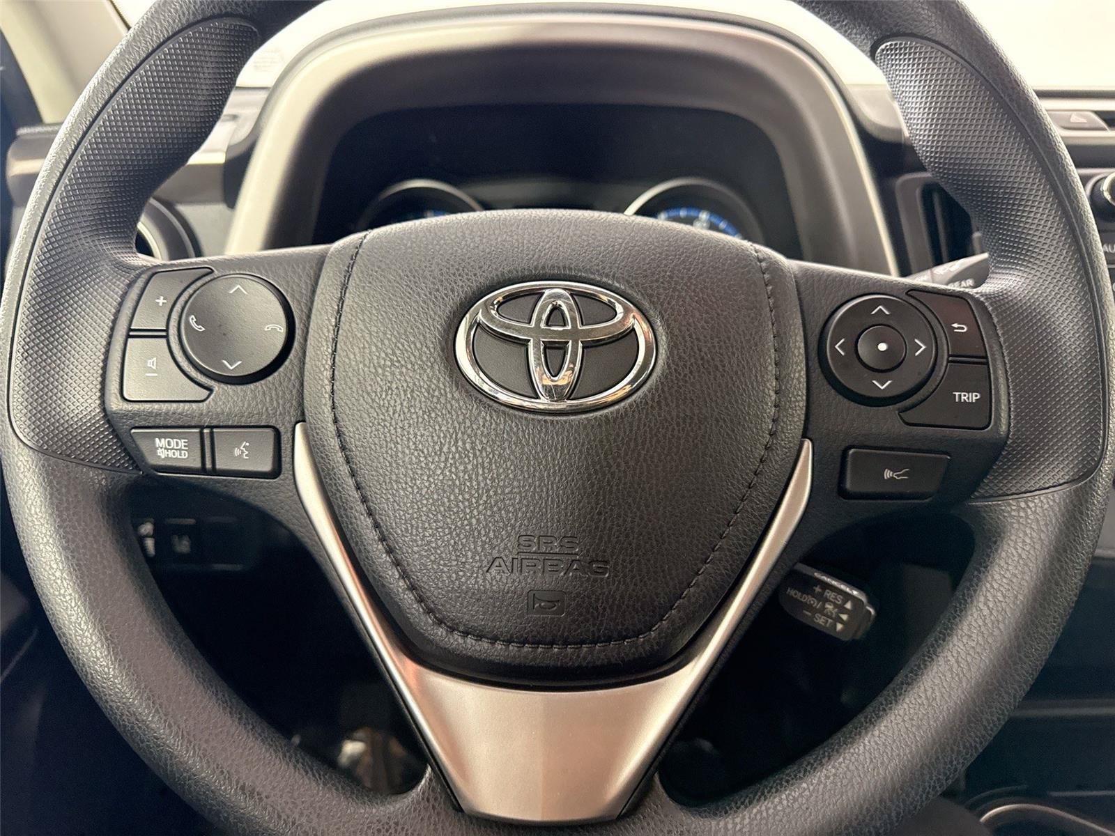 Used 2018 Toyota RAV4 LE w/ All Weather Liner Package AWD/4WD image 15