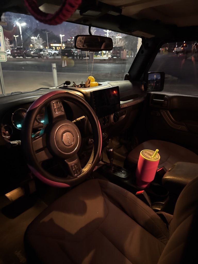 Used 2013 Jeep Wrangler Unlimited Sport image 5