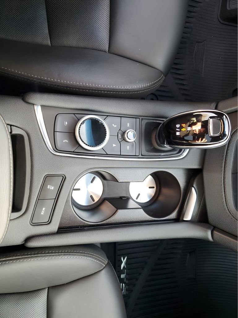 Certified 2023 Cadillac XT5 Premium Luxury image 34