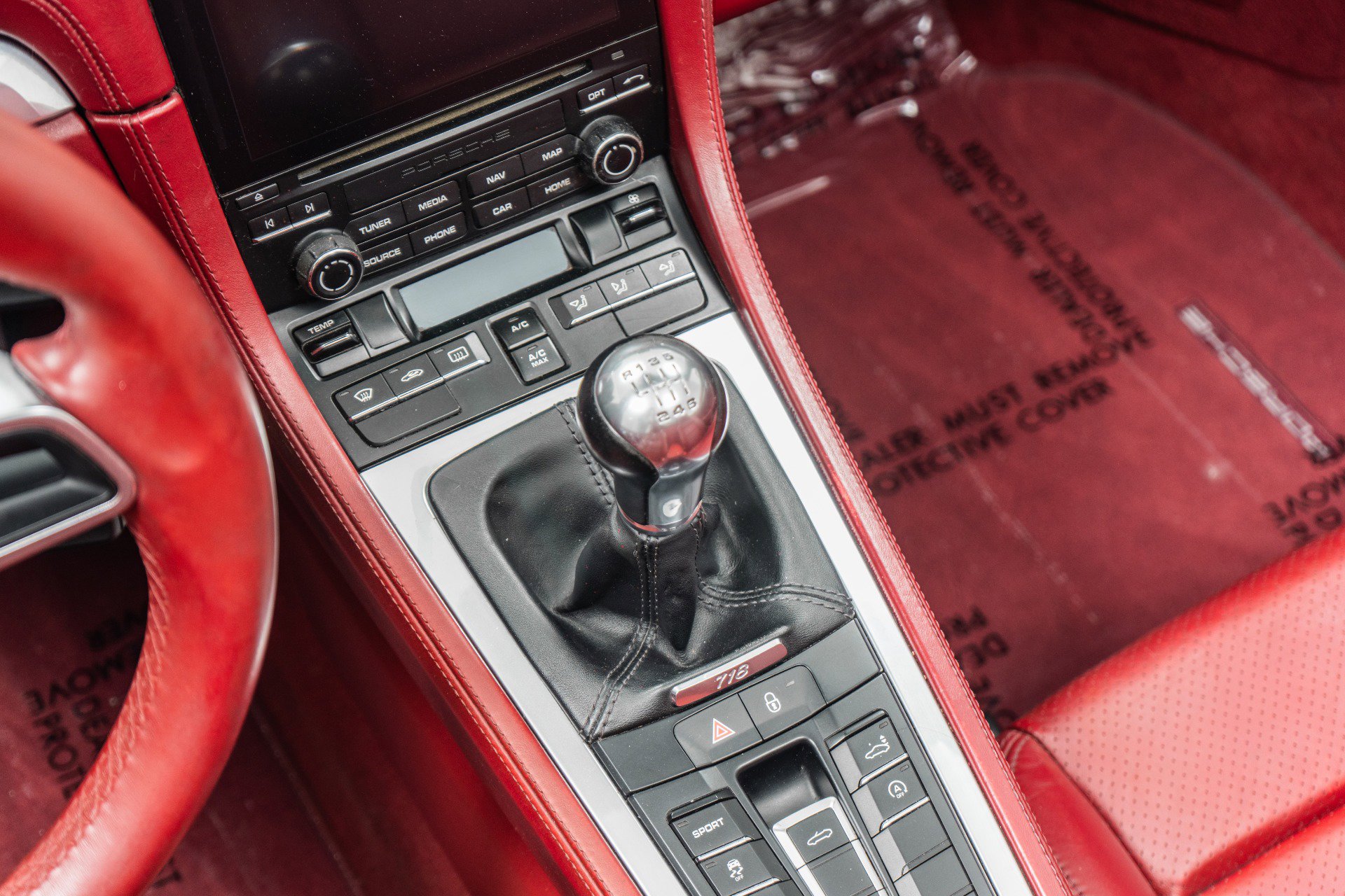 Used 2018 Porsche 718 Boxster S RWD image 28