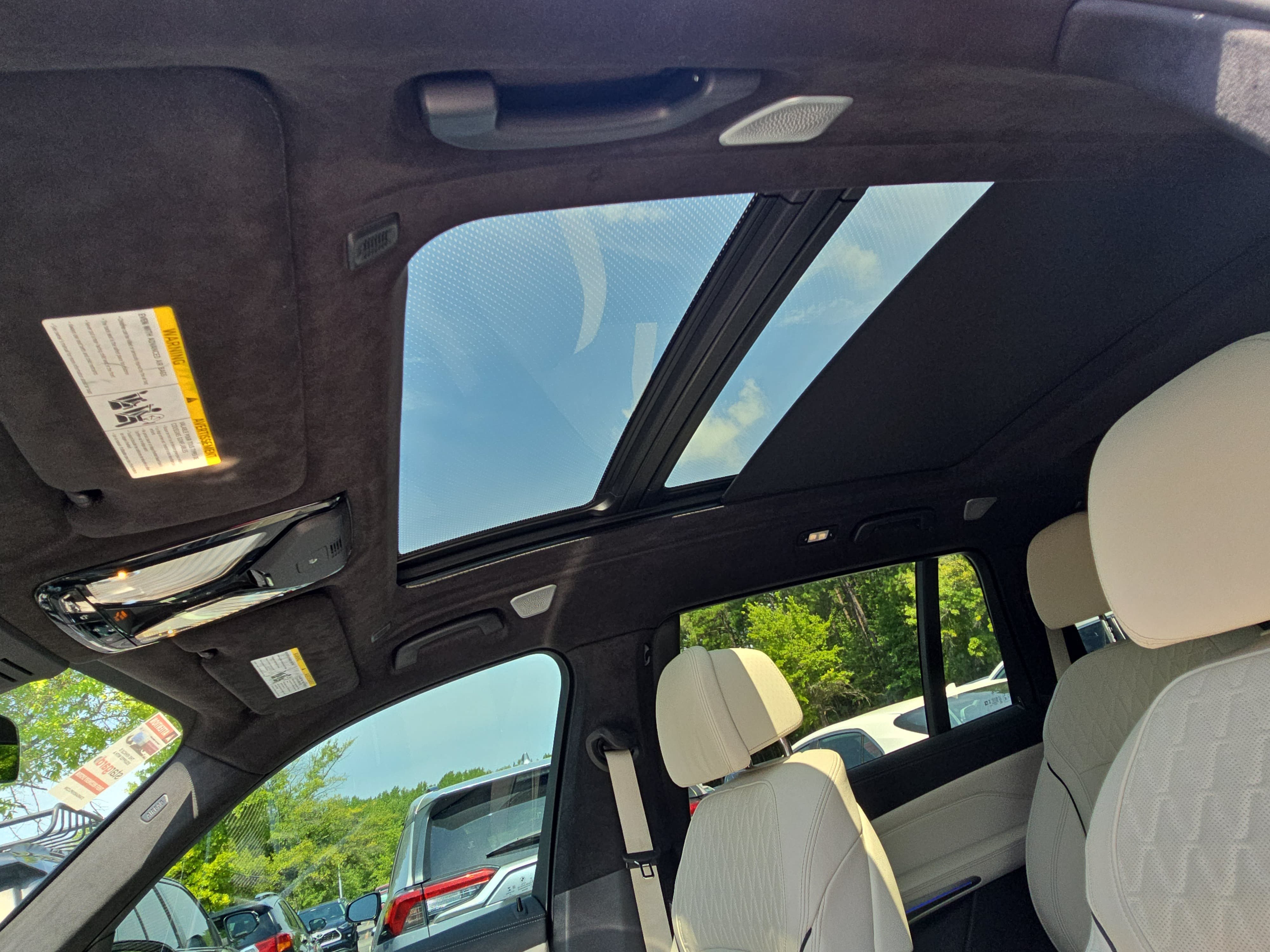 Used 2023 BMW X7 M60i w/ Executive Package AWD/4WD image 30
