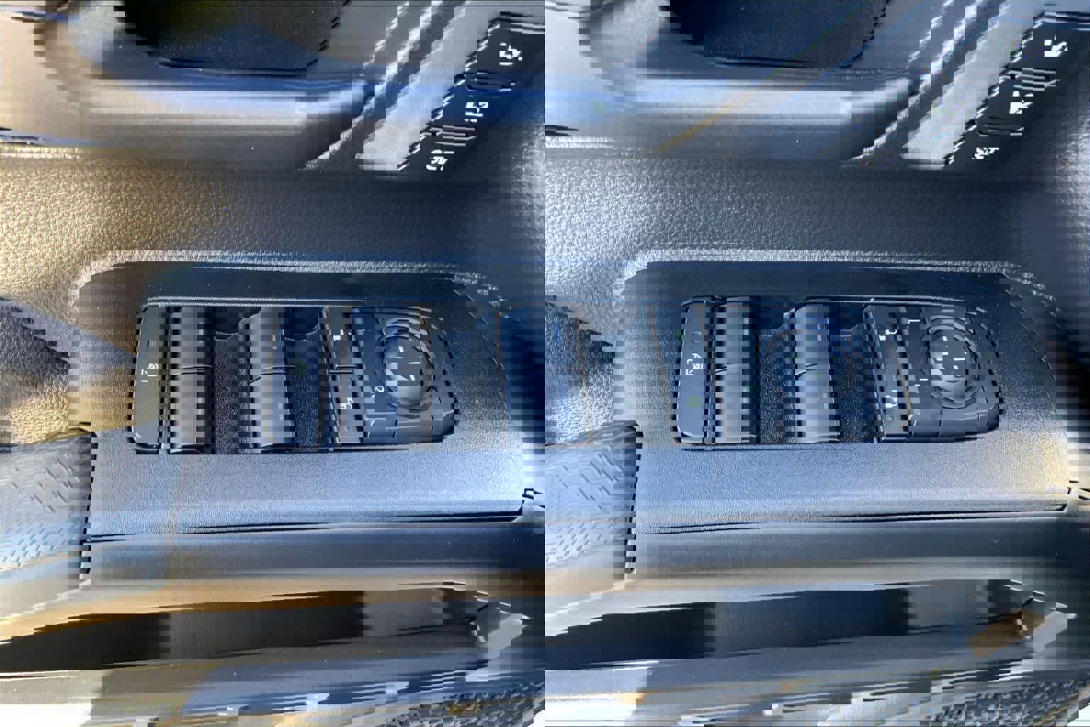 New 2025 Toyota 4Runner TRD Off-Road Premium w/ Tow Technology Package image 18