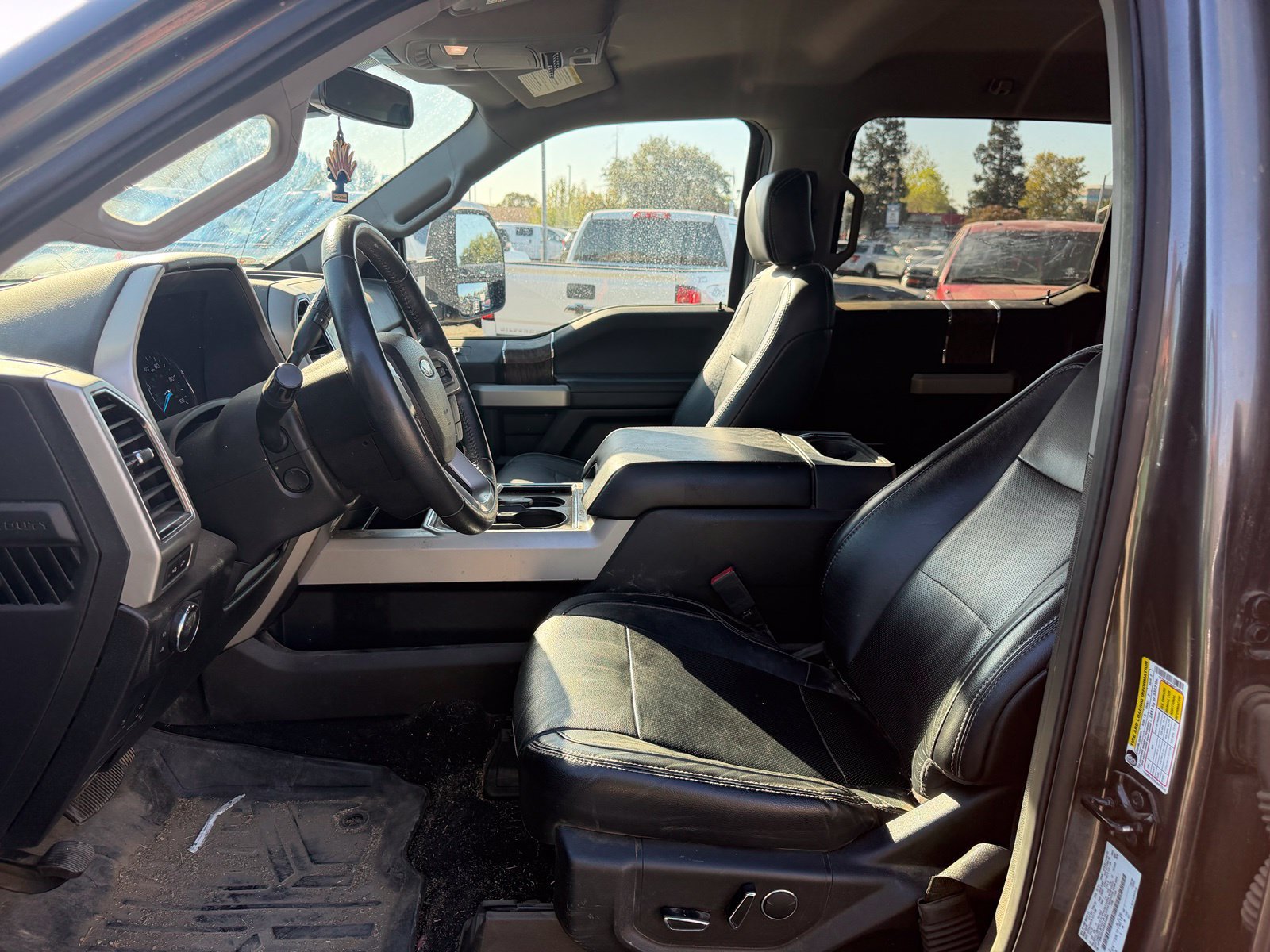 Used 2019 Ford F350 Lariat w/ Lariat Ultimate Package AWD/4WD image 10