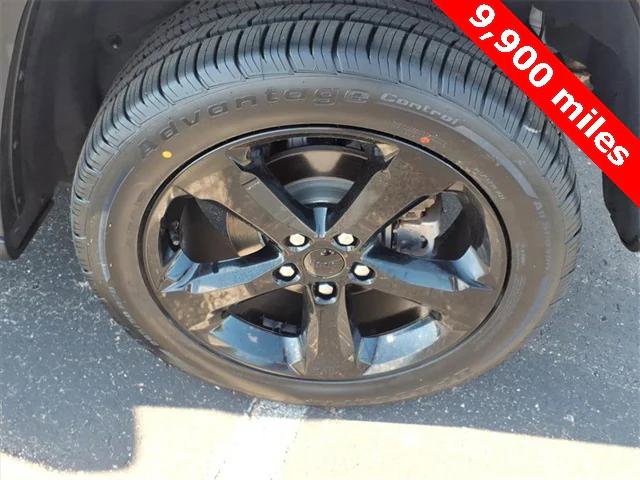 Certified 2023 Jeep Grand Cherokee Altitude image 7