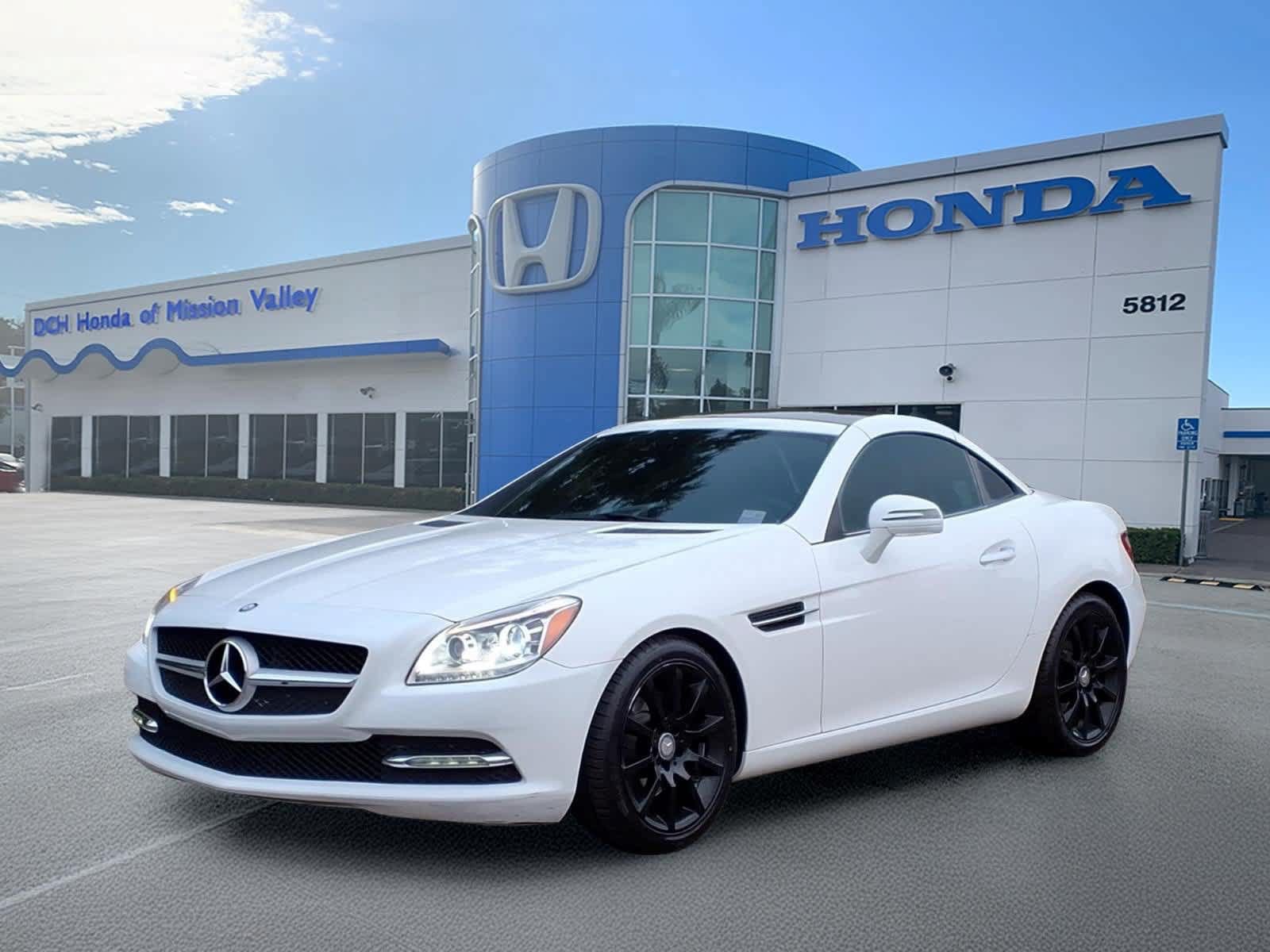 Used 2016 Mercedes-Benz SLK 300 w/ Premium 2 Package image 1