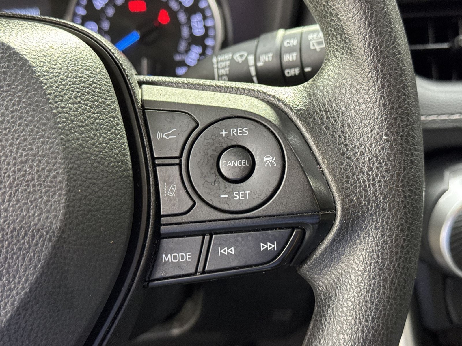 Used 2022 Toyota RAV4 XLE w/ Convenience Package AWD/4WD image 44