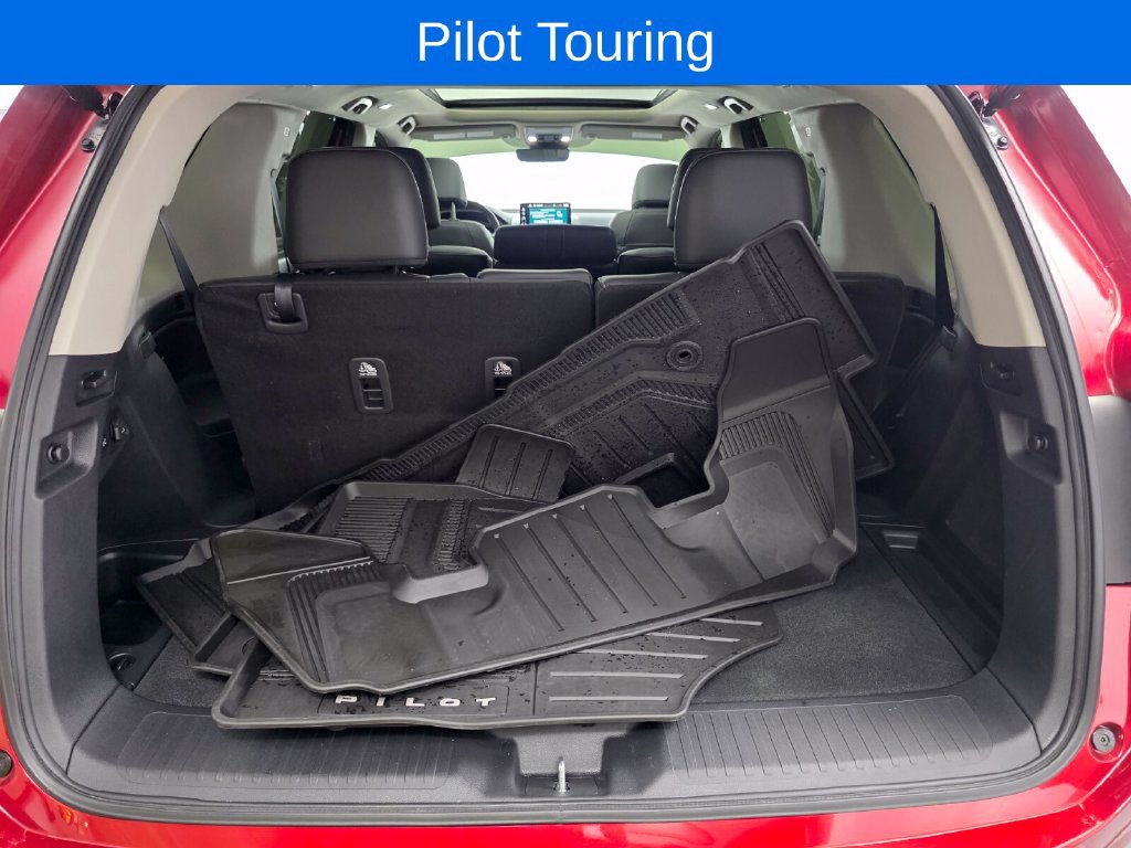 Used 2025 Honda Pilot Touring image 18