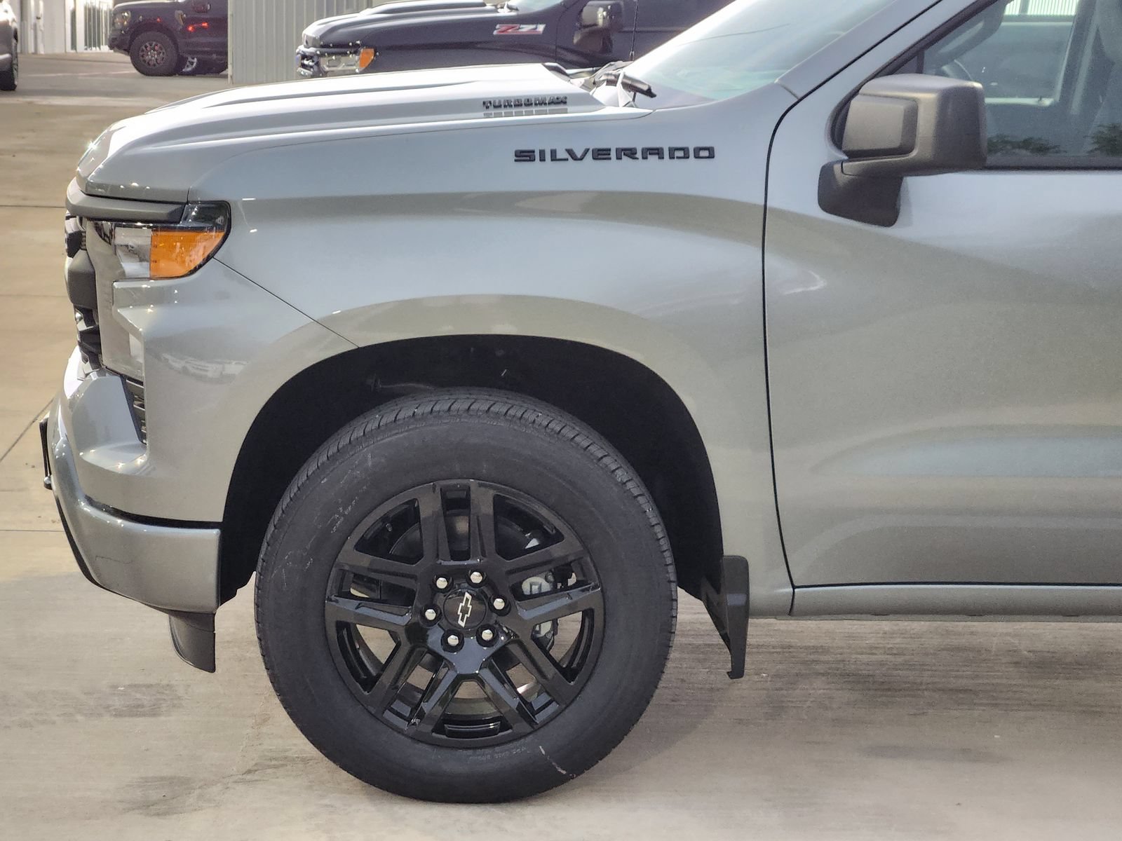 New 2026 Chevrolet Silverado 1500 Custom w/ LPO, Dark Essentials Package RWD image 10