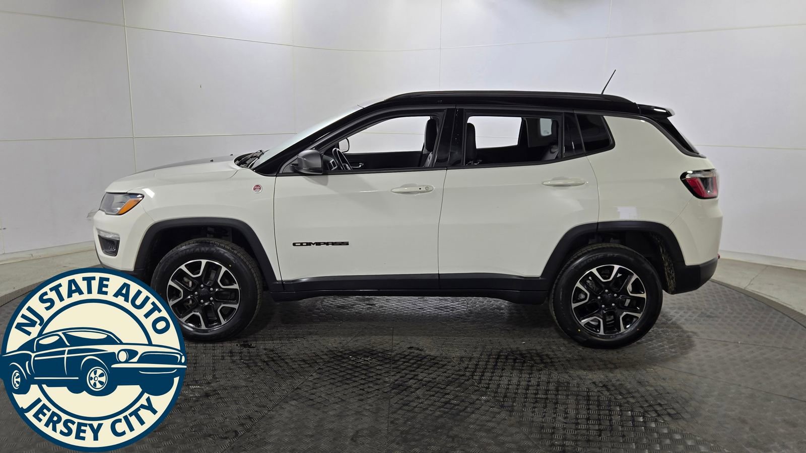 Used 2020 Jeep Compass Trailhawk AWD/4WD image 4