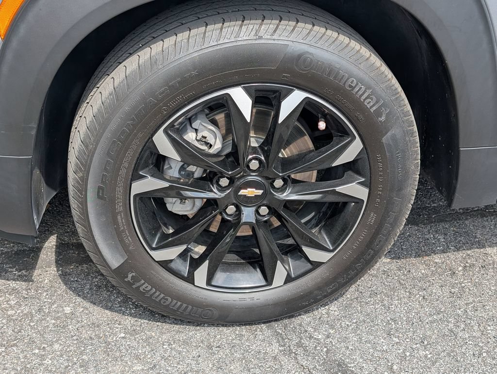 Used 2023 Chevrolet TrailBlazer LT FWD image 12