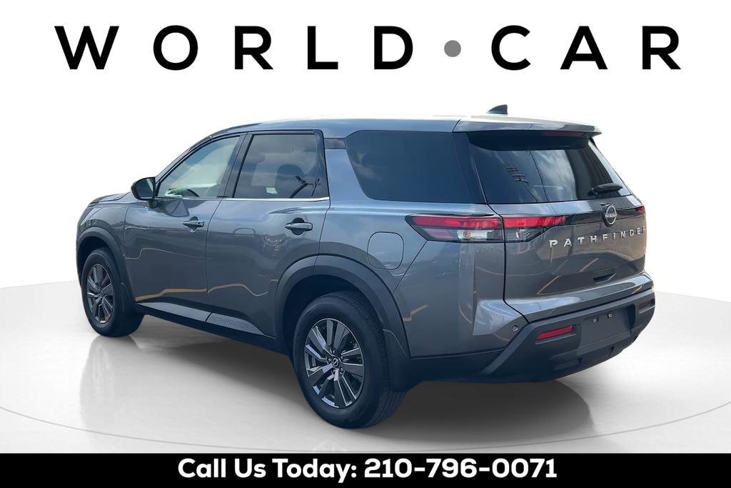 Used 2025 Nissan Pathfinder S FWD image 5