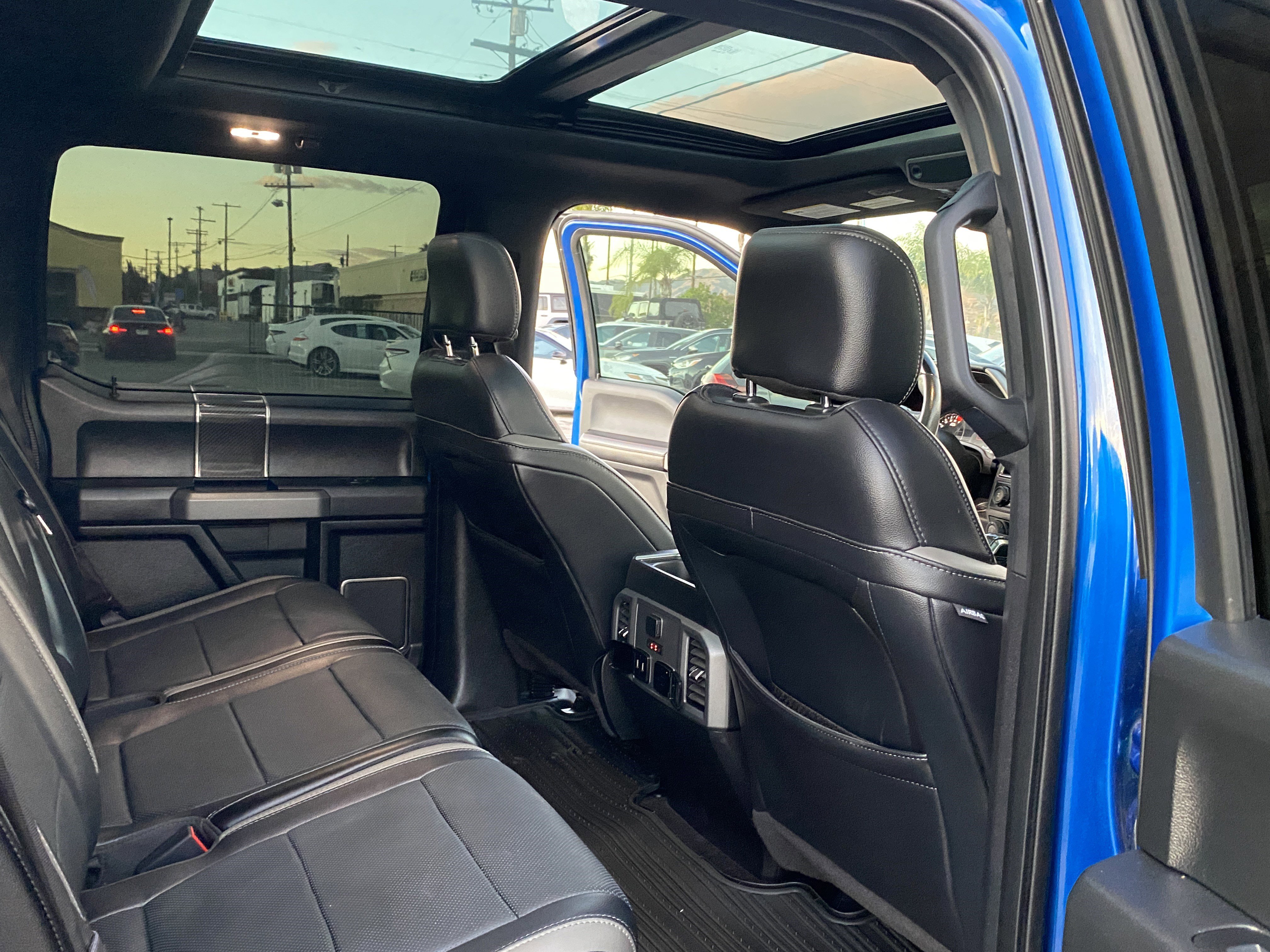 Used 2018 Ford F150 Raptor w/ Equipment Group 802A Luxury image 21