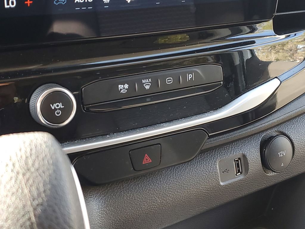 Used 2024 Ford Transit 350 XLT image 24