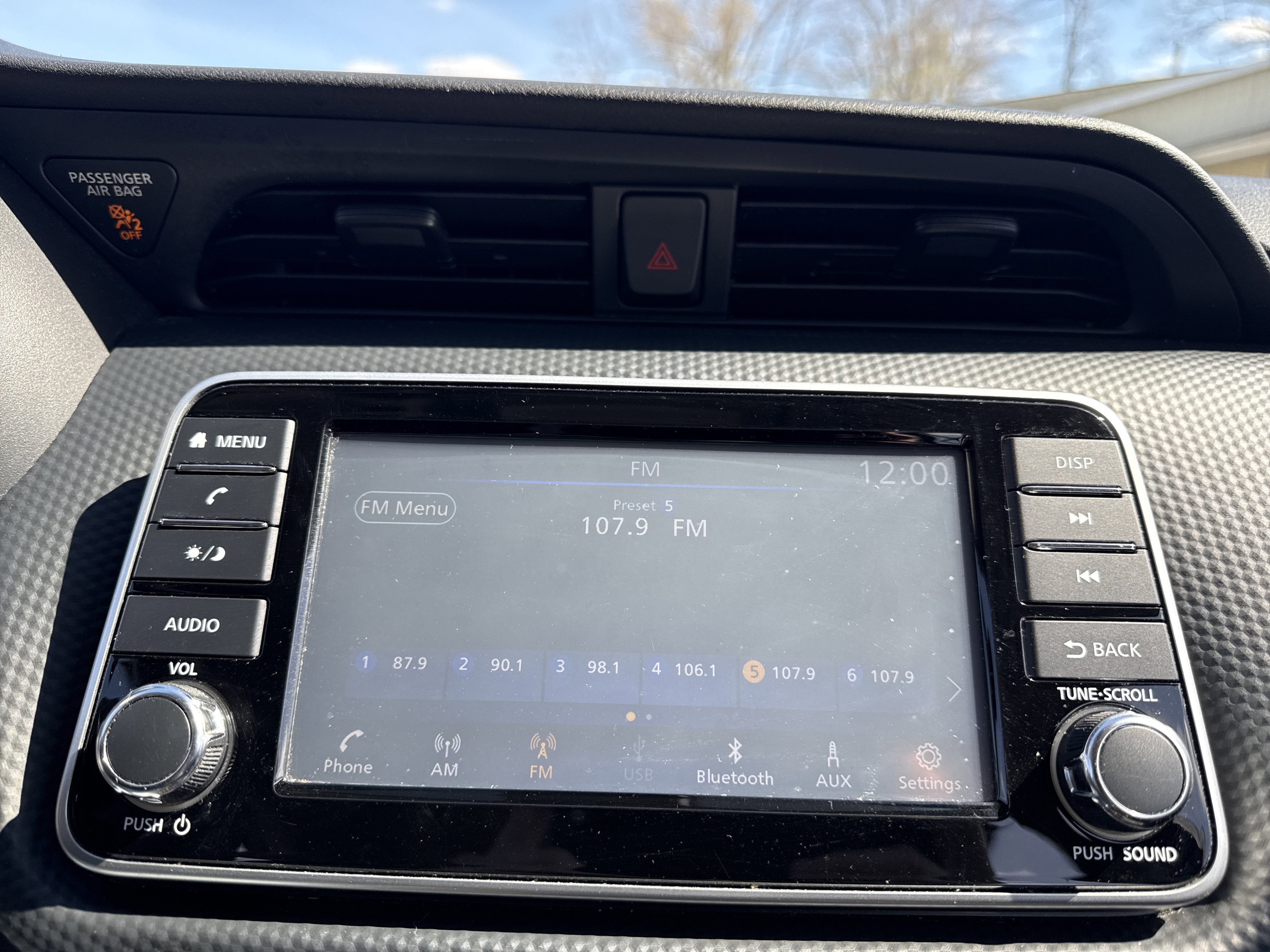 Used 2021 Nissan Kicks S image 15