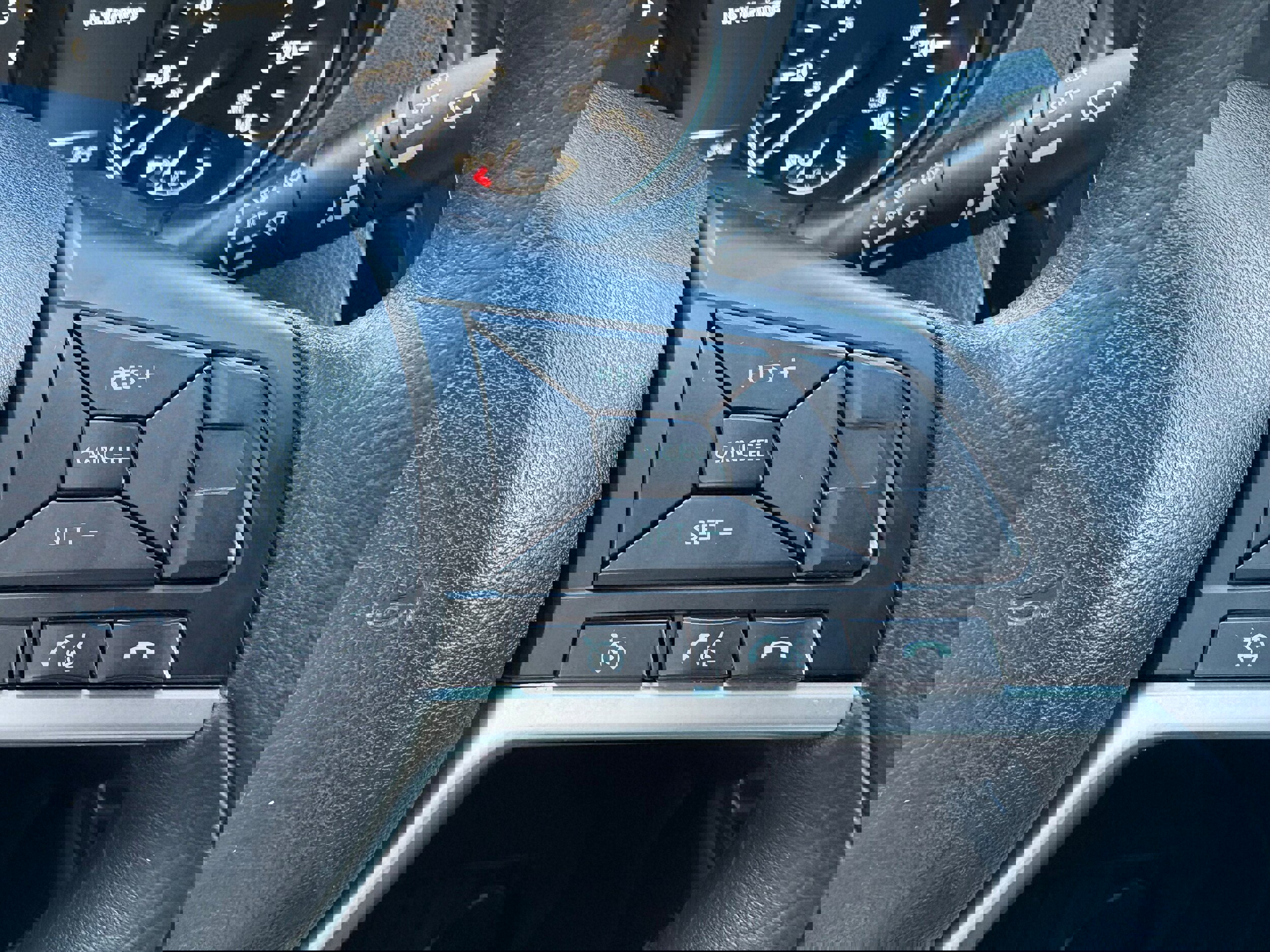 Used 2017 Nissan Rogue S image 23