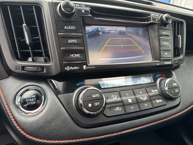 Used 2017 Toyota RAV4 SE image 35