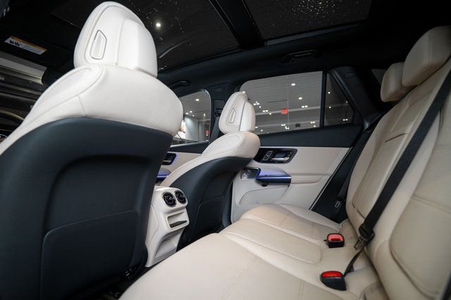 New 2026 Mercedes-Benz GLC 300 4MATIC image 29