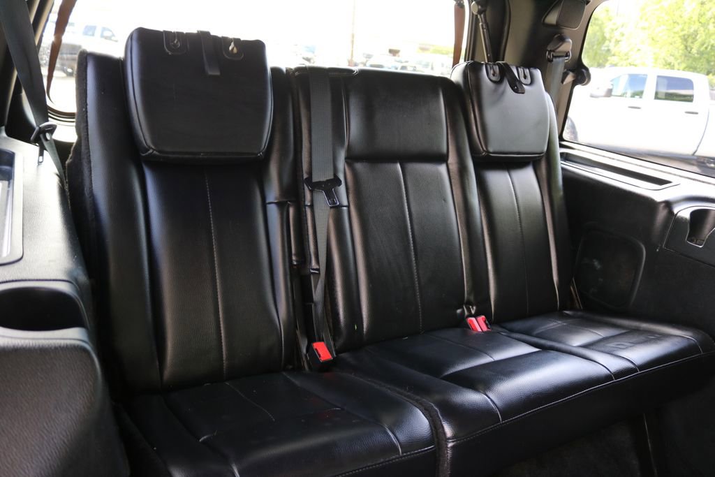 Used 2017 Ford Expedition Limited w/ Equipment Group 301A RWD image 22