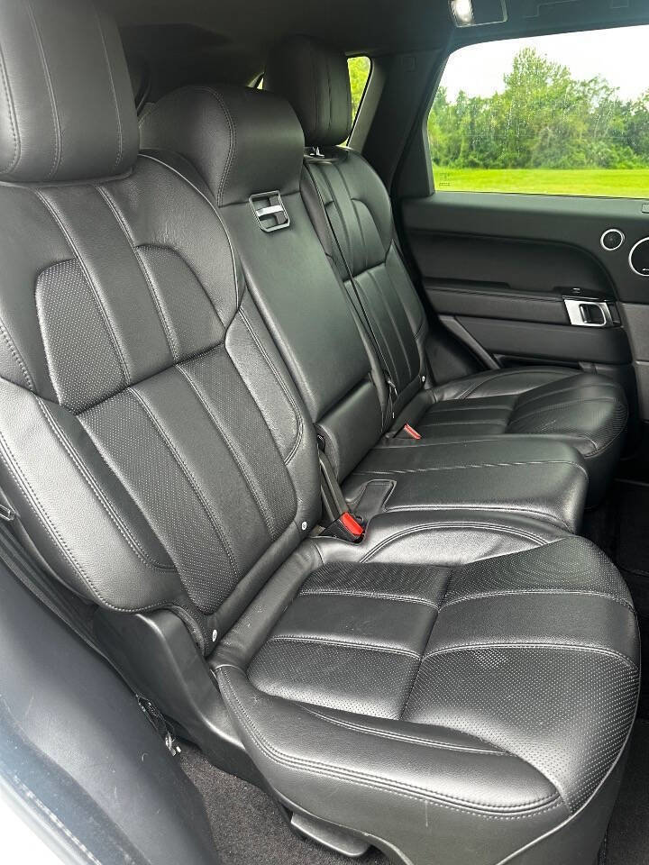 Used 2016 Land Rover Range Rover Sport SE image 12