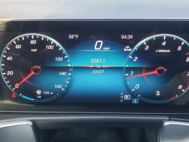 Used 2023 Mercedes-Benz GLB 250 4MATIC image 14