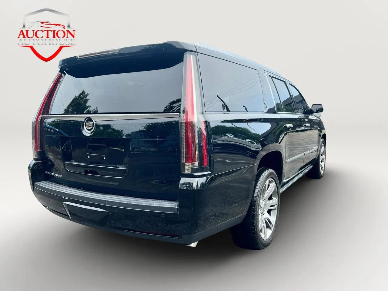Used 2015 Cadillac Escalade ESV Premium AWD/4WD image 5