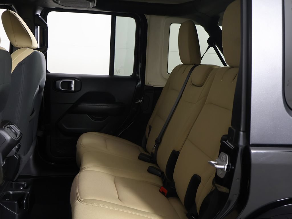 Used 2021 Jeep Wrangler Unlimited Sahara AWD/4WD image 27