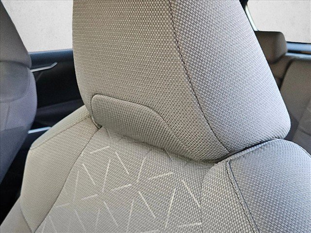 Used 2024 Toyota RAV4 XLE w/ Convenience Package FWD image 14