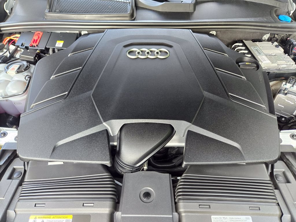 Certified 2023 Audi Q8 Premium Plus w/ Premium Plus Package AWD/4WD image 41