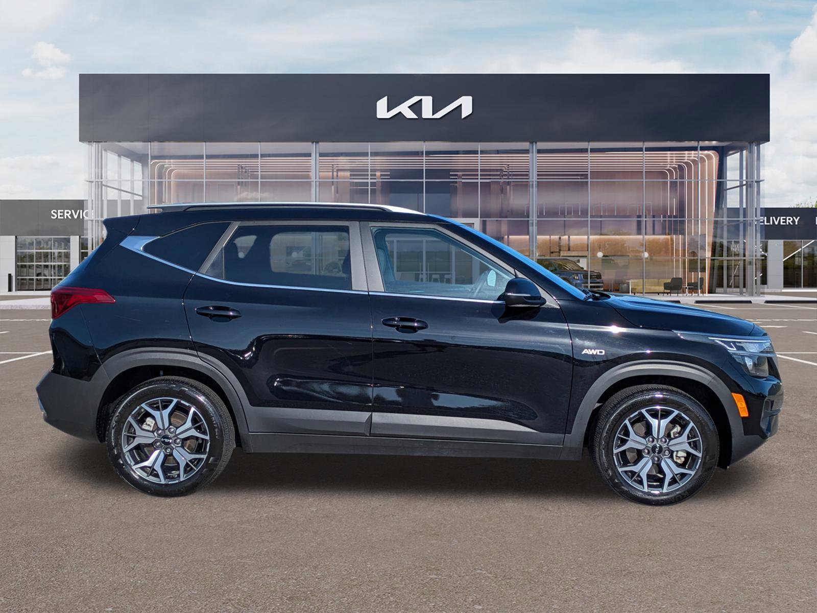 Certified 2023 Kia Seltos EX AWD/4WD image 3