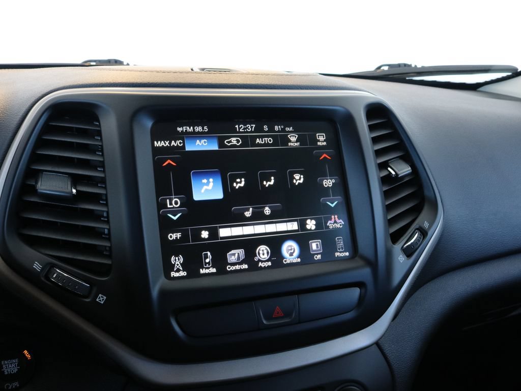 Used 2017 Jeep Cherokee Limited AWD/4WD image 13