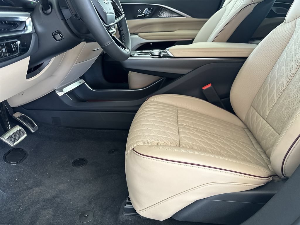 New 2026 Cadillac Lyriq Signature Sport w/ Nappa Leather Package RWD image 11